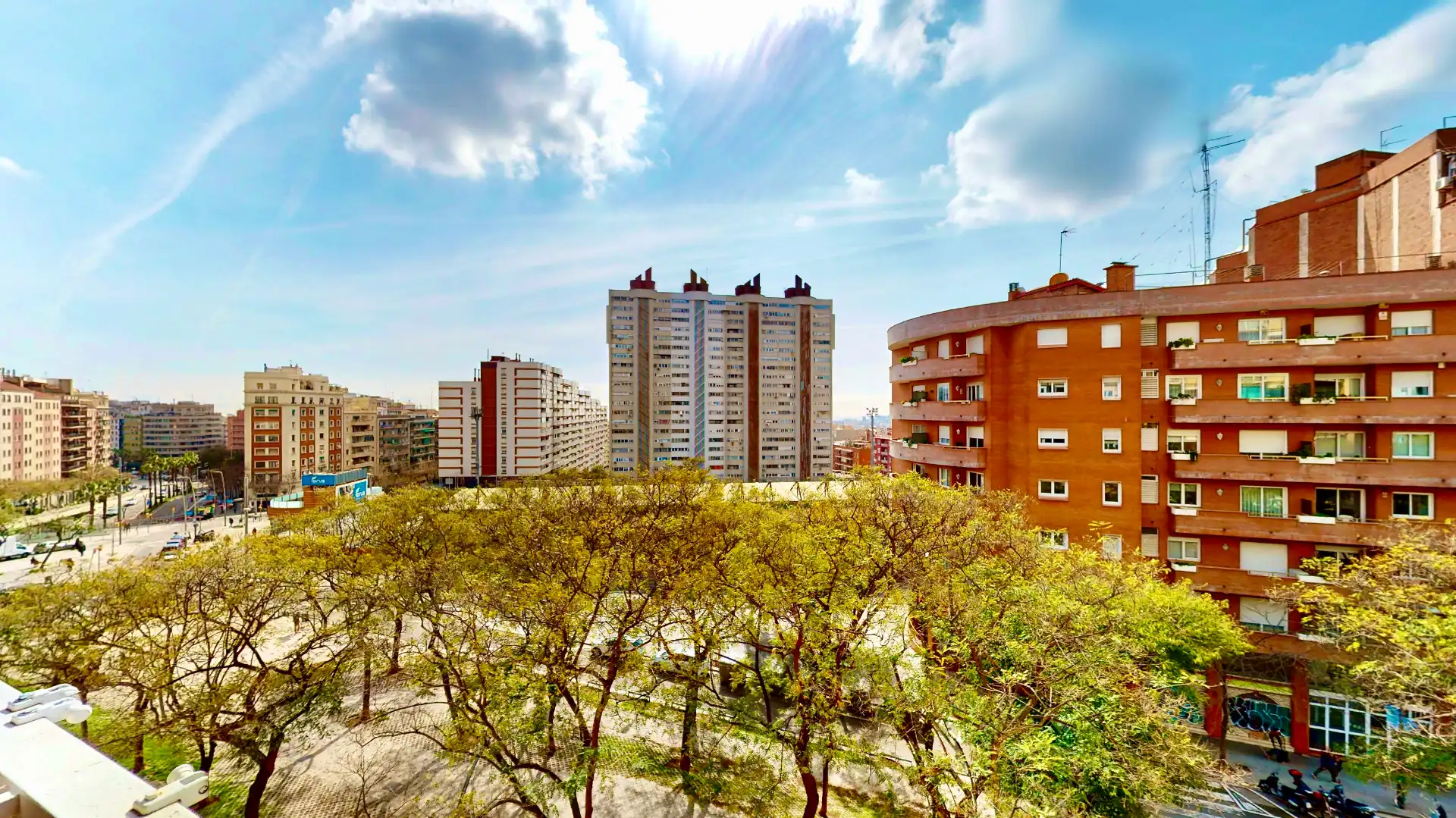 Vista exterior de Àtic en venda en Barcelona amb Calefacció, Terrassa i Internet