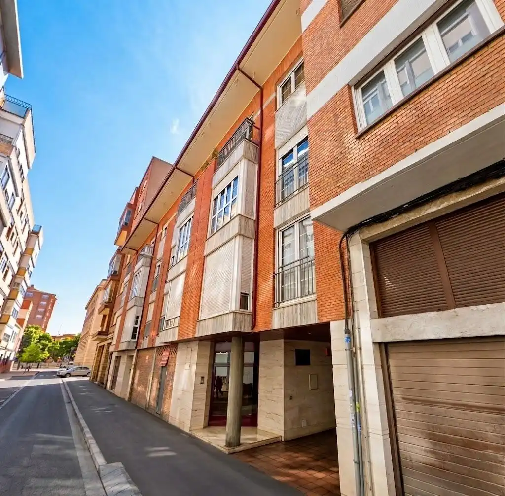 Vista exterior de Piso en venta en Palencia con Calefacción
