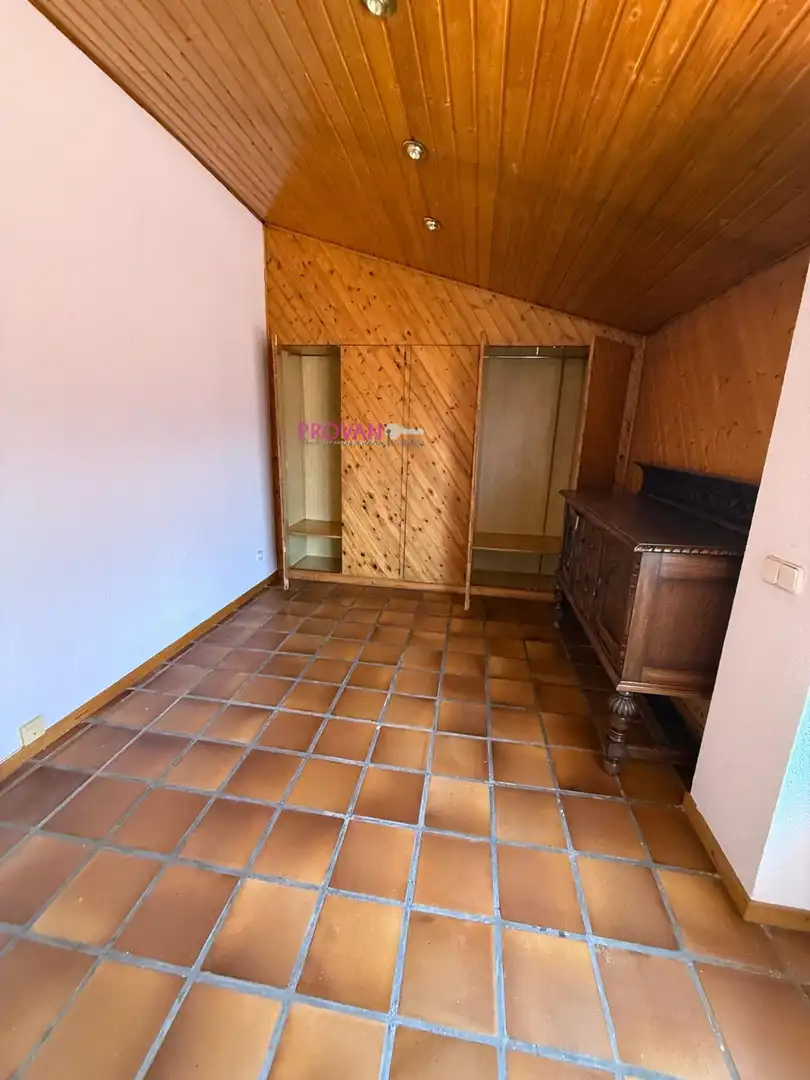 Dormitori de Casa adosada en venda en Torrejón de Ardoz amb Aire condicionat, Calefacció i Terrassa