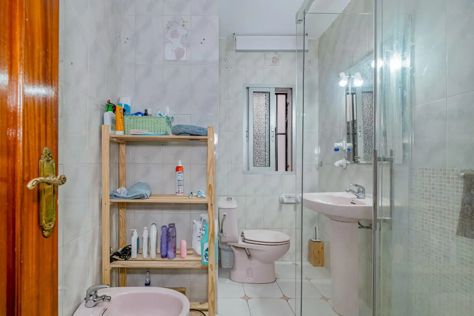 Baño de Piso en venta en Granada con Amueblado