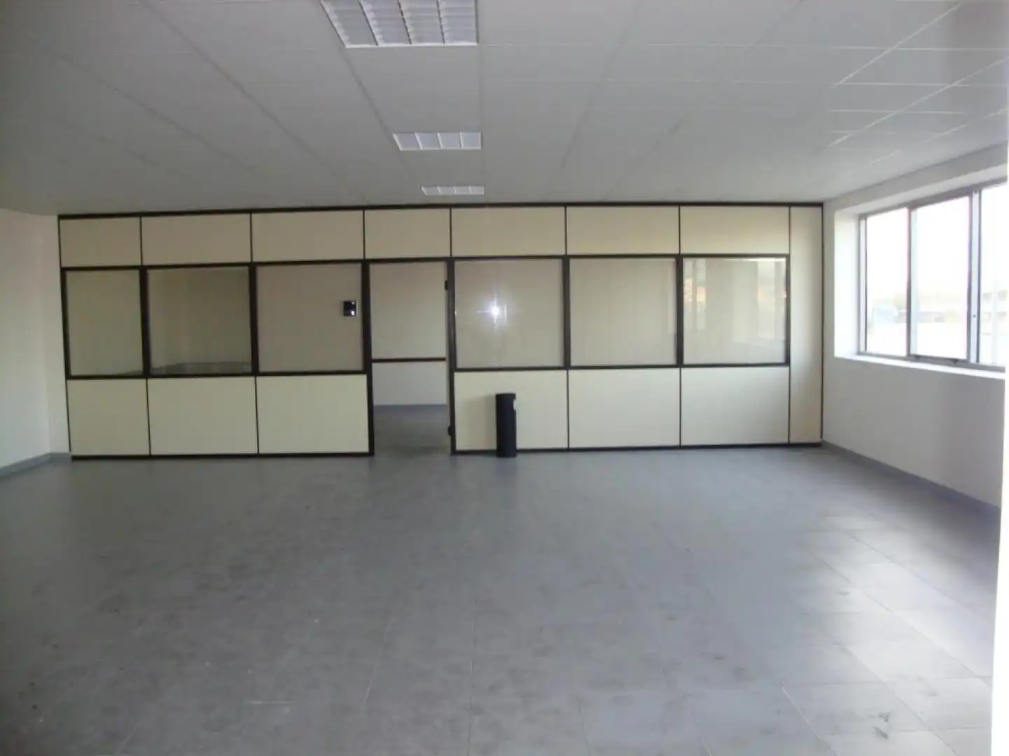 Nave industrial en venta en Viana