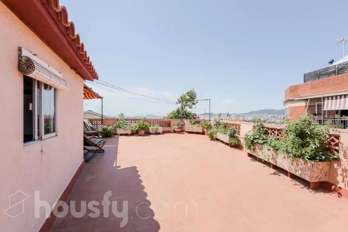 Terrace of Houses for sale in Santa Coloma de Gramenet  with Air Conditioner, Heating and Private garden