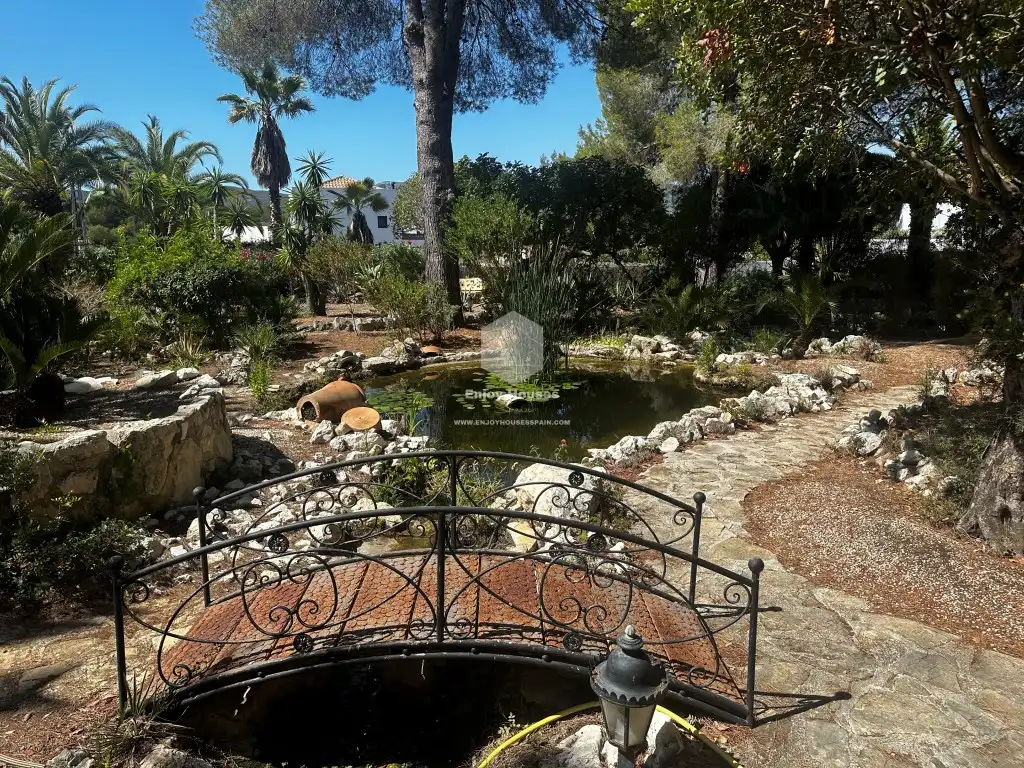 Houses for sale in Montgó - Ermita