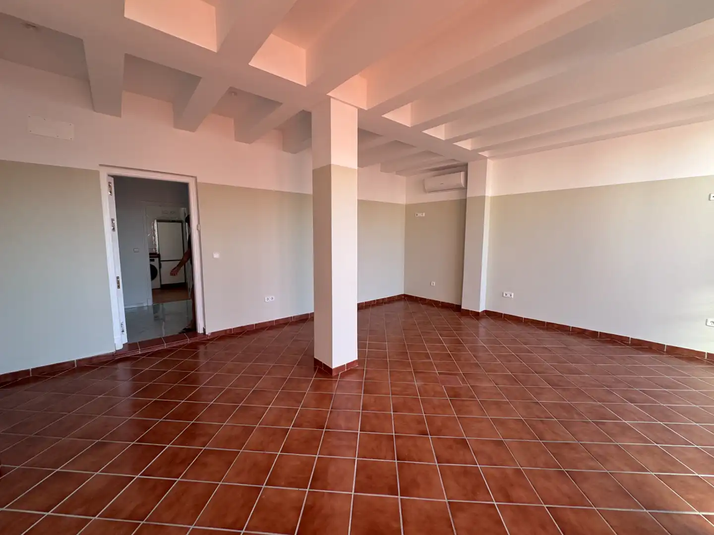 Dachboden zur Miete in Alcalá de Guadaira mit Klimaanlage, Terrasse und Ofen