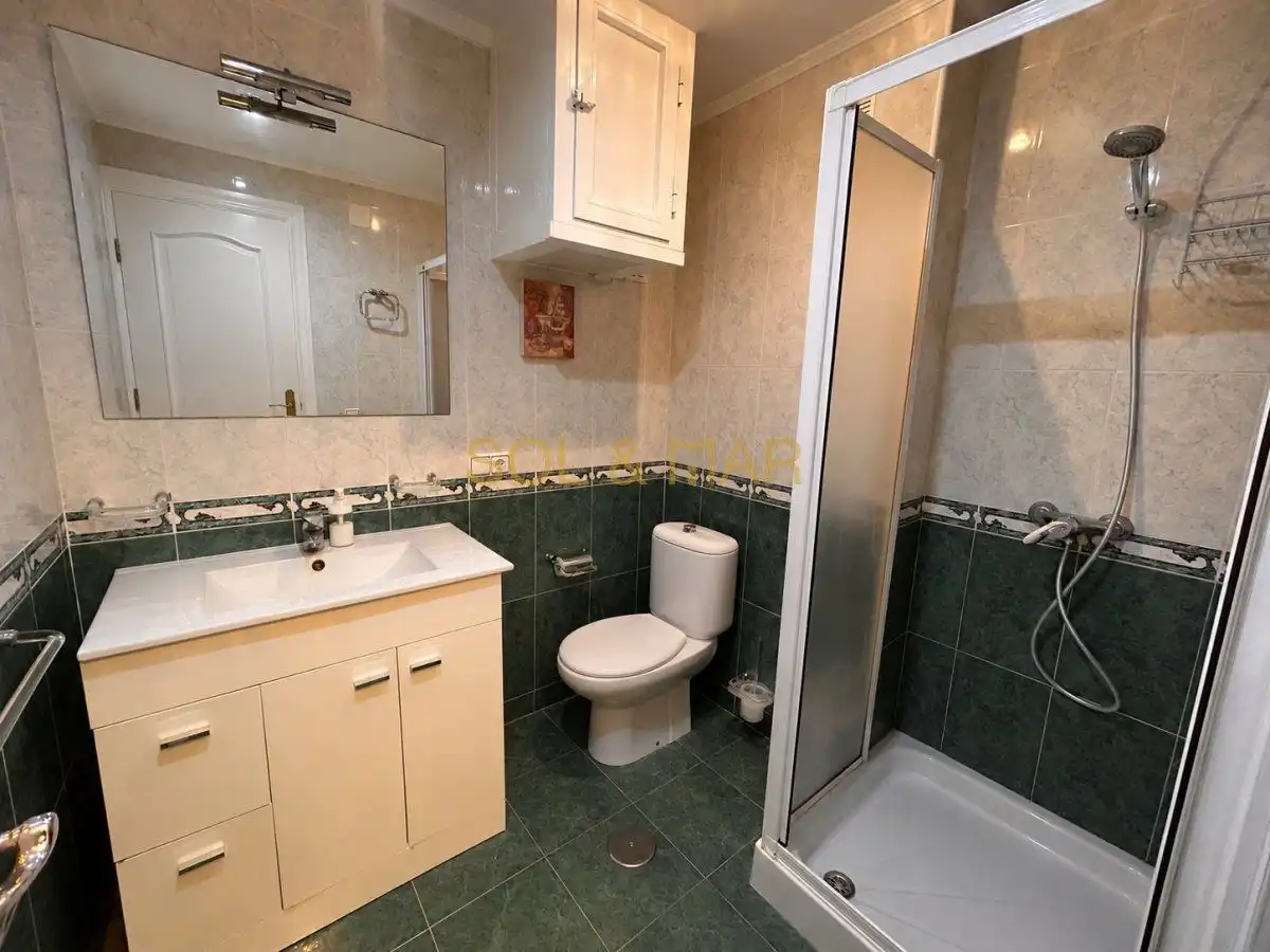 Badezimmer von Wohnung zur Miete in Centro