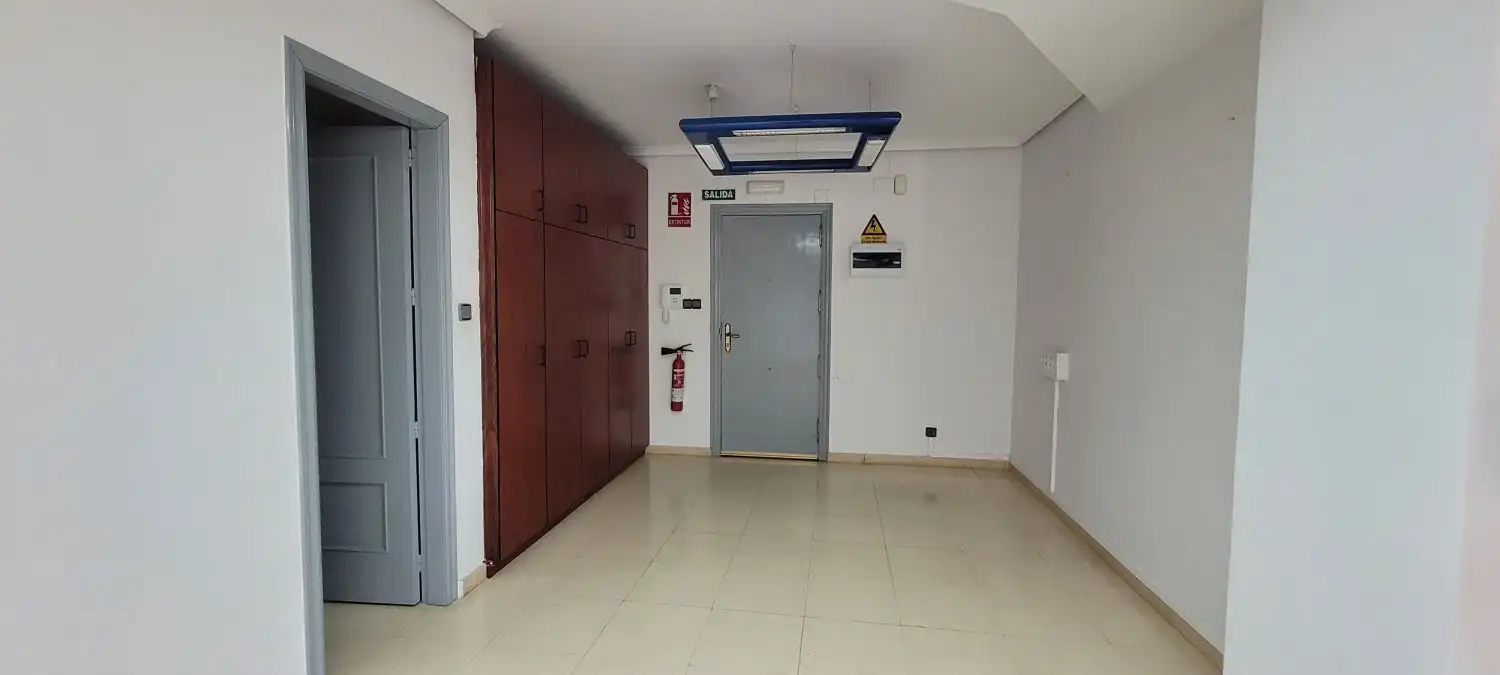 Office for rent in Albacete  with Air Conditioner and Heating