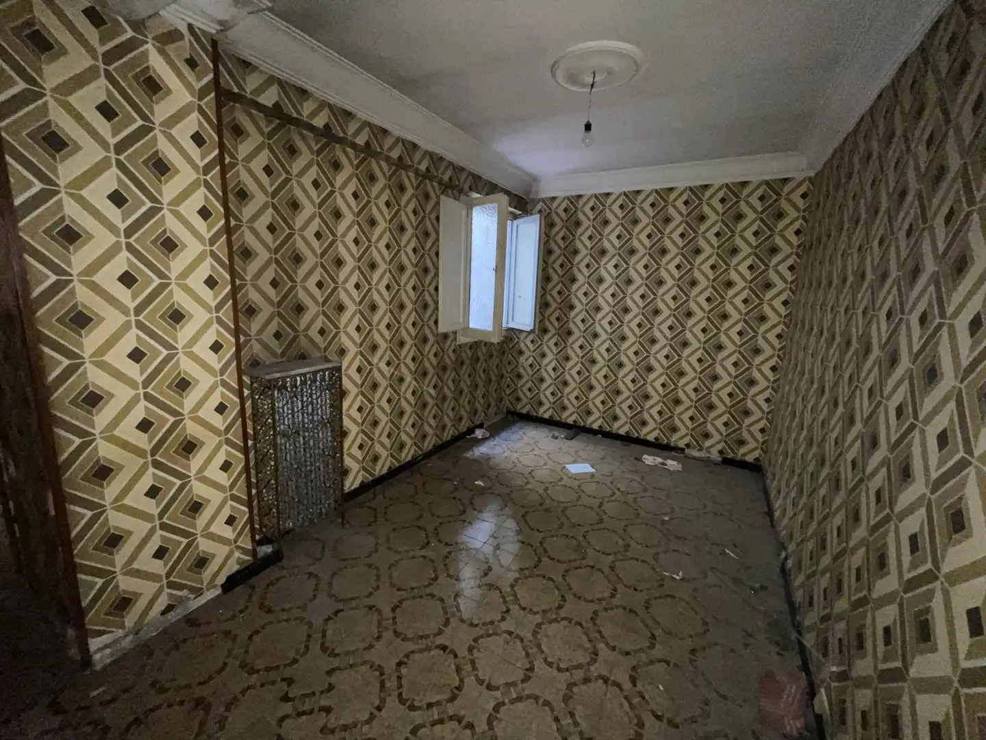Bedroom of Flat for sale in Zaragoza  with Heating and Balcony