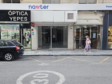 Local comercial de lloguer a Calle Maestro Alonso
