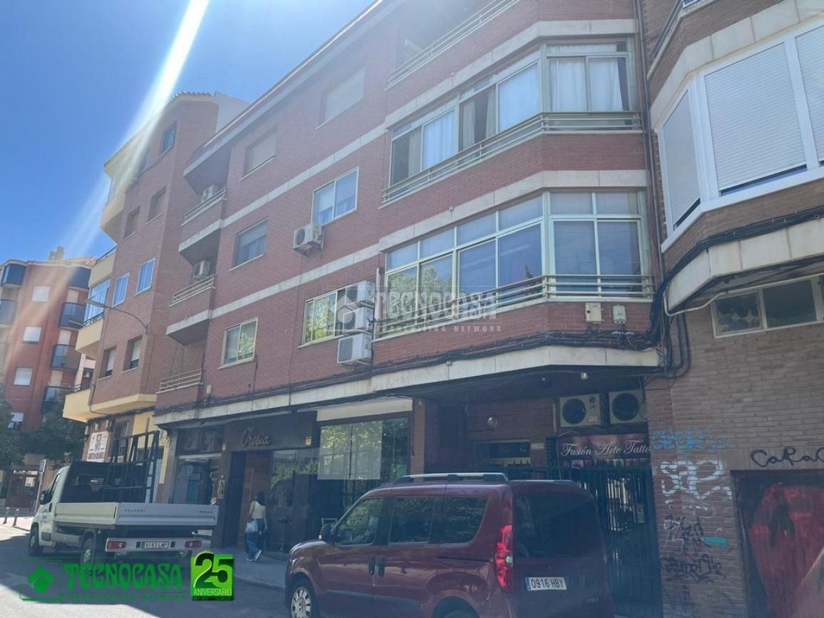 Vista exterior de Local en venta en Ciudad Real Capital