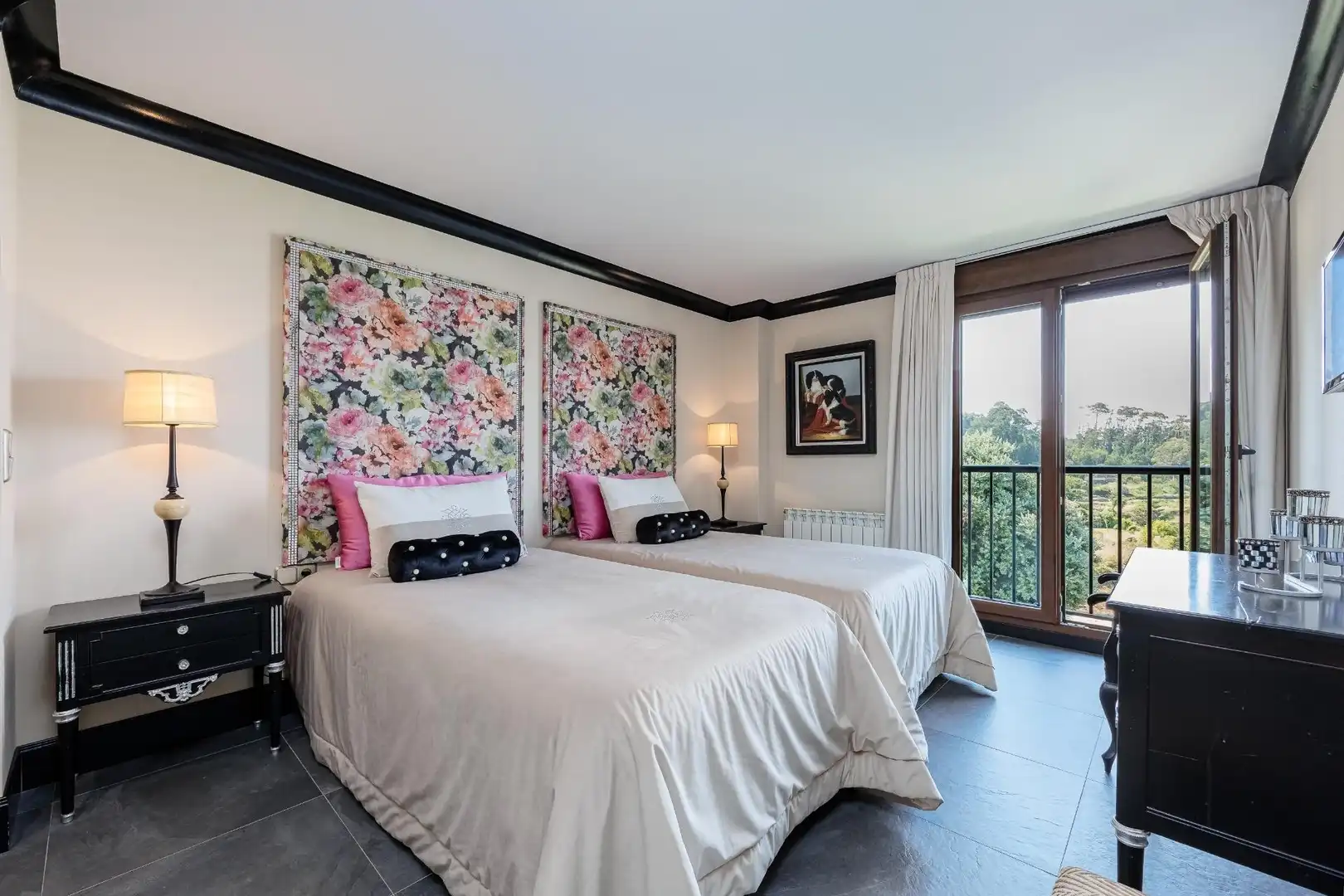 Bedroom of Houses for sale in Oia  with Air Conditioner, Heating and Private garden