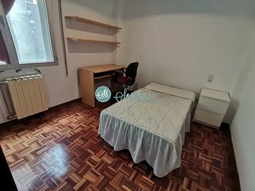 Habitación de Piso en venta en Segovia con Calefacción, Parquet y Terraza