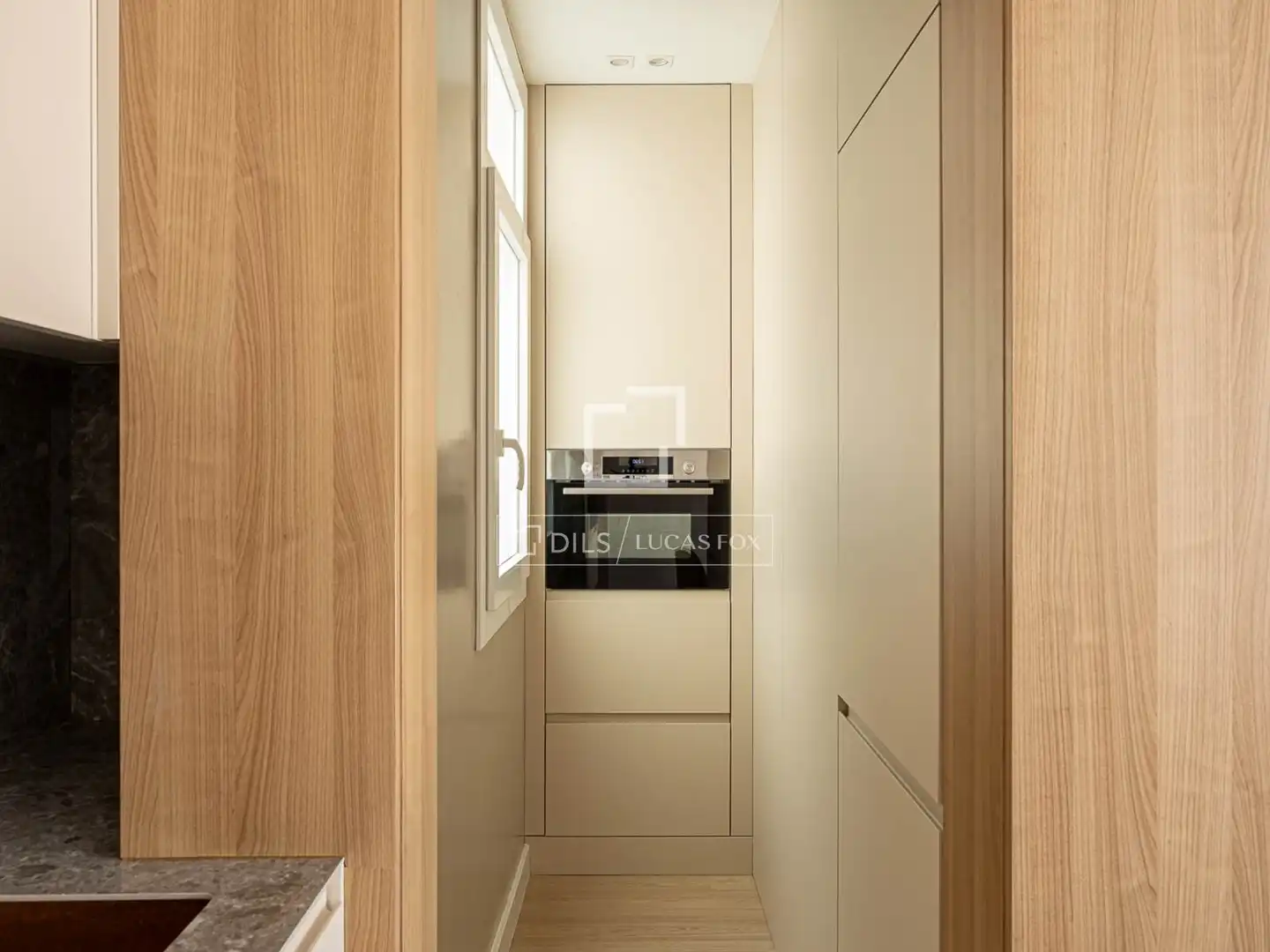 Küche von Wohnung zur Miete in Barcelona mit Klimaanlage, Parkett und Terrasse