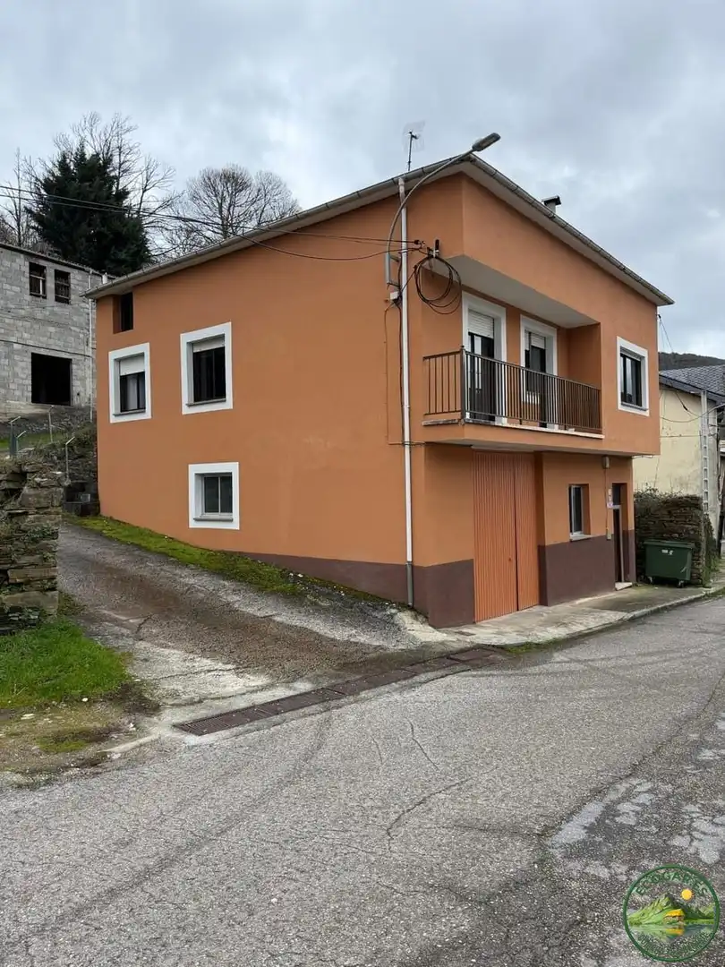 Exterior view of Houses for sale in Trabadelo  with Heating, Private garden and Parquet flooring