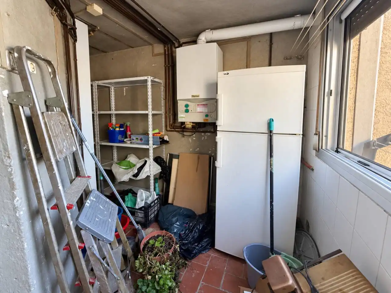 Wohnung zum Verkauf in Sabadell mit Klimaanlage, Heizung und Abstellraum