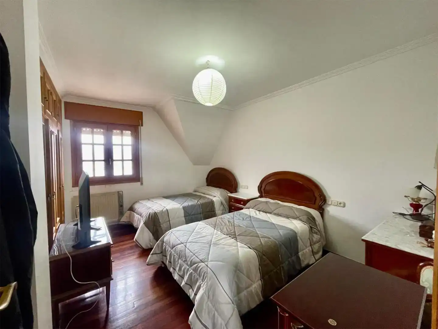 Dormitori de Casa o xalet en venda en Petín amb Jardí privat, Parquet i Traster