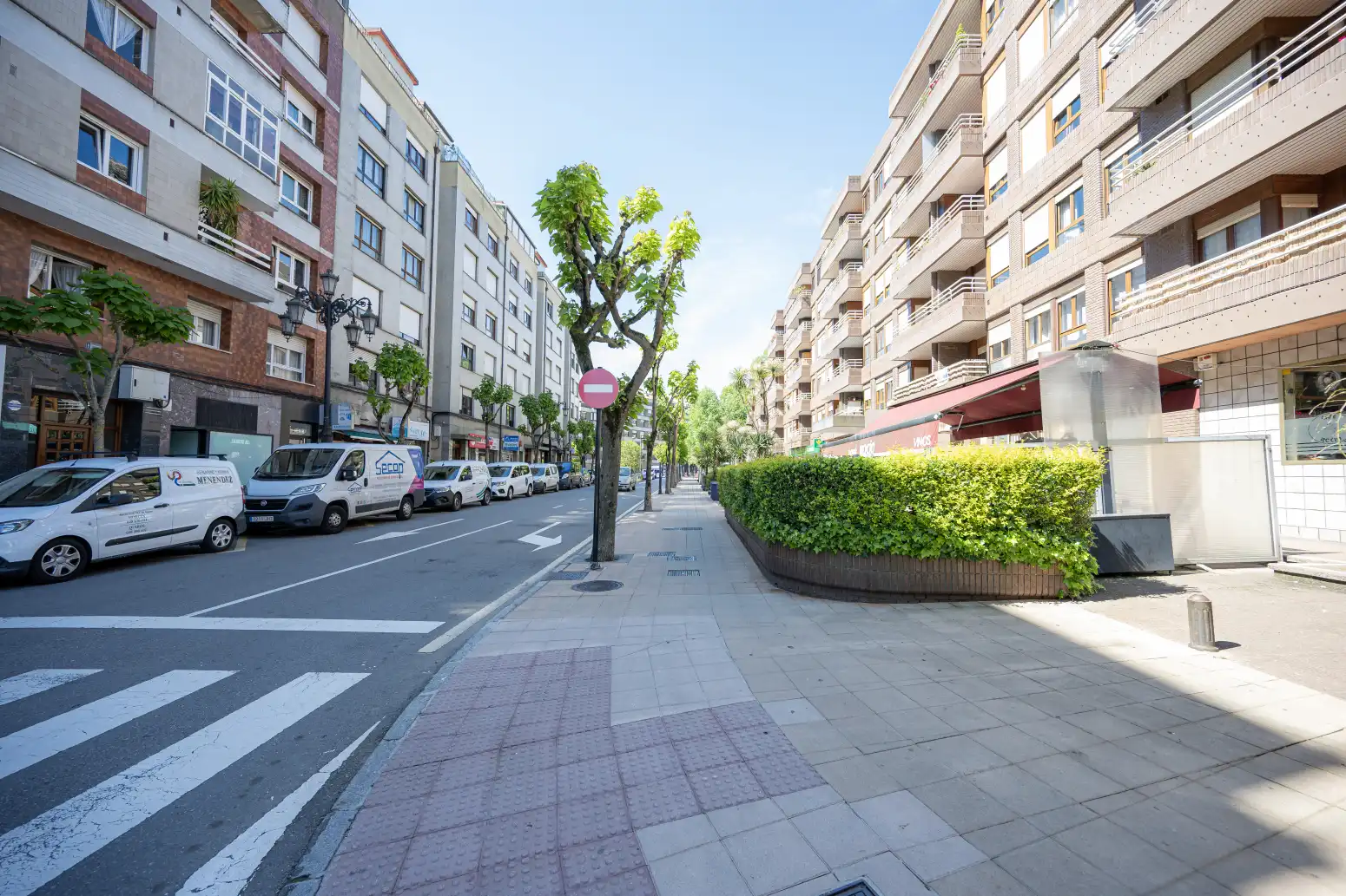 Vista exterior de Piso en venta en Oviedo  con Calefacción, Parquet y Trastero
