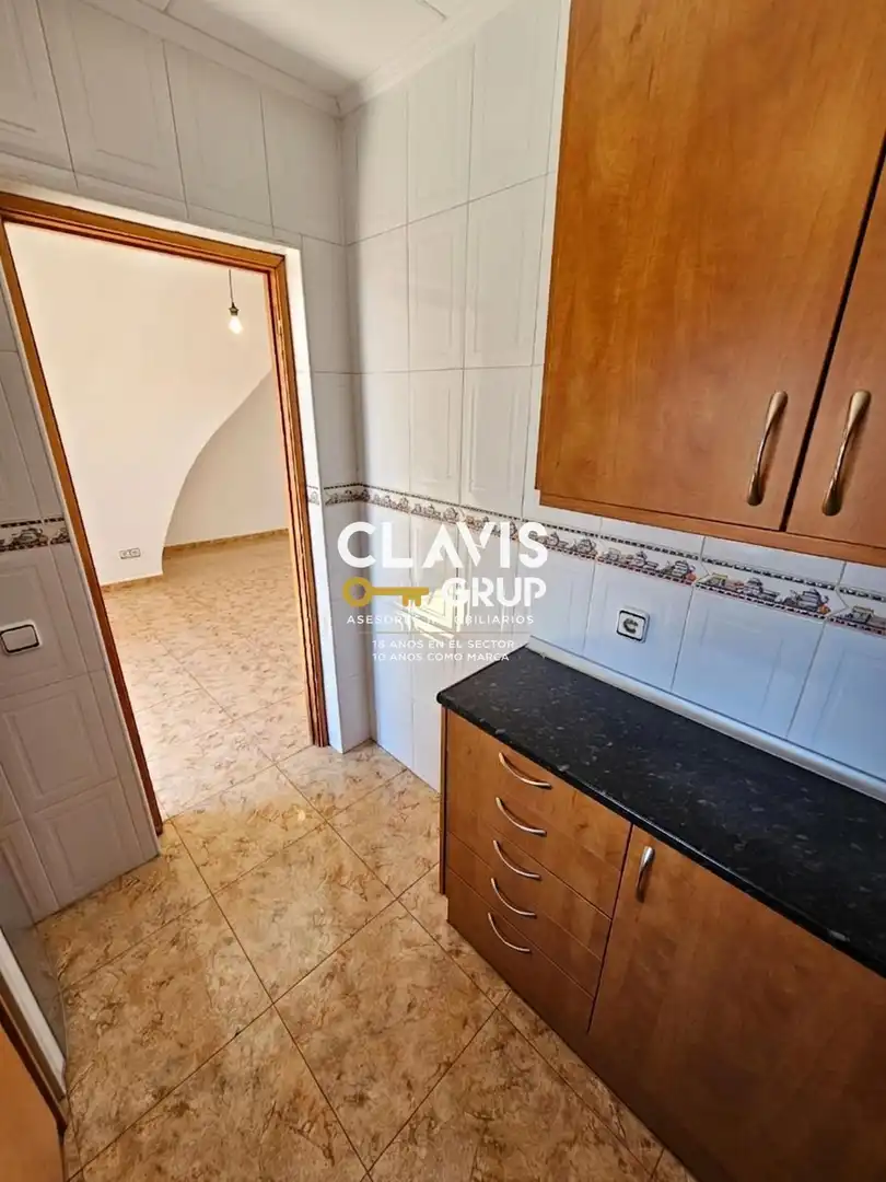 Kitchen of Flat for sale in Barcelona  with Private garden, Terrace and Oven