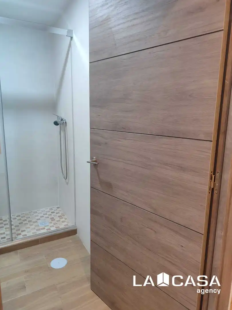 Bany de Pis en venda en Sevilla amb Aire condicionat i Calefacció