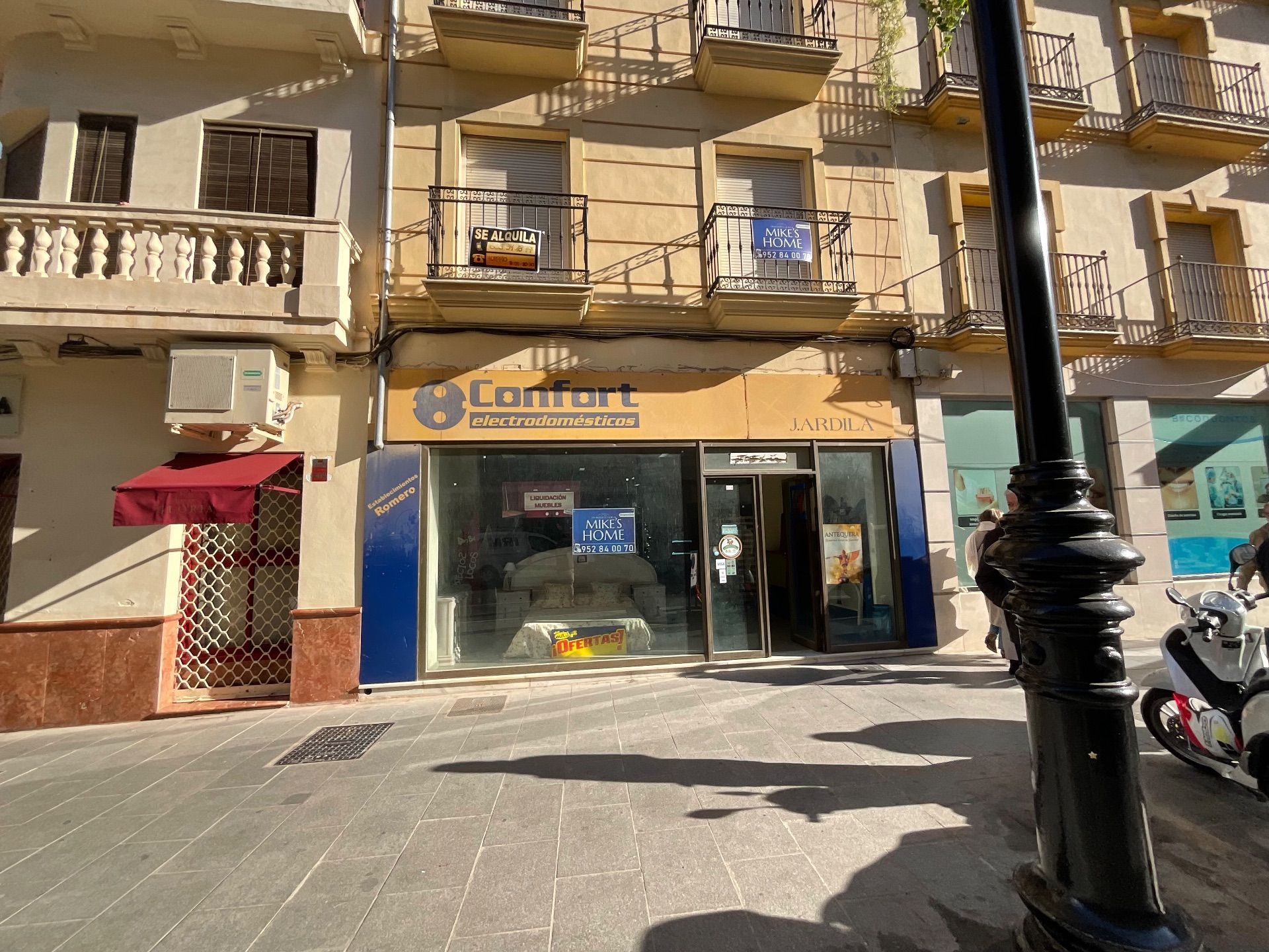 Oficina de alquiler en Antequera