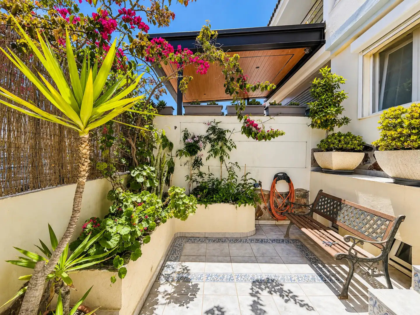 Terrassa de Casa o xalet en venda en San Bartolomé de Tirajana amb Aire condicionat, Jardí privat i Terrassa