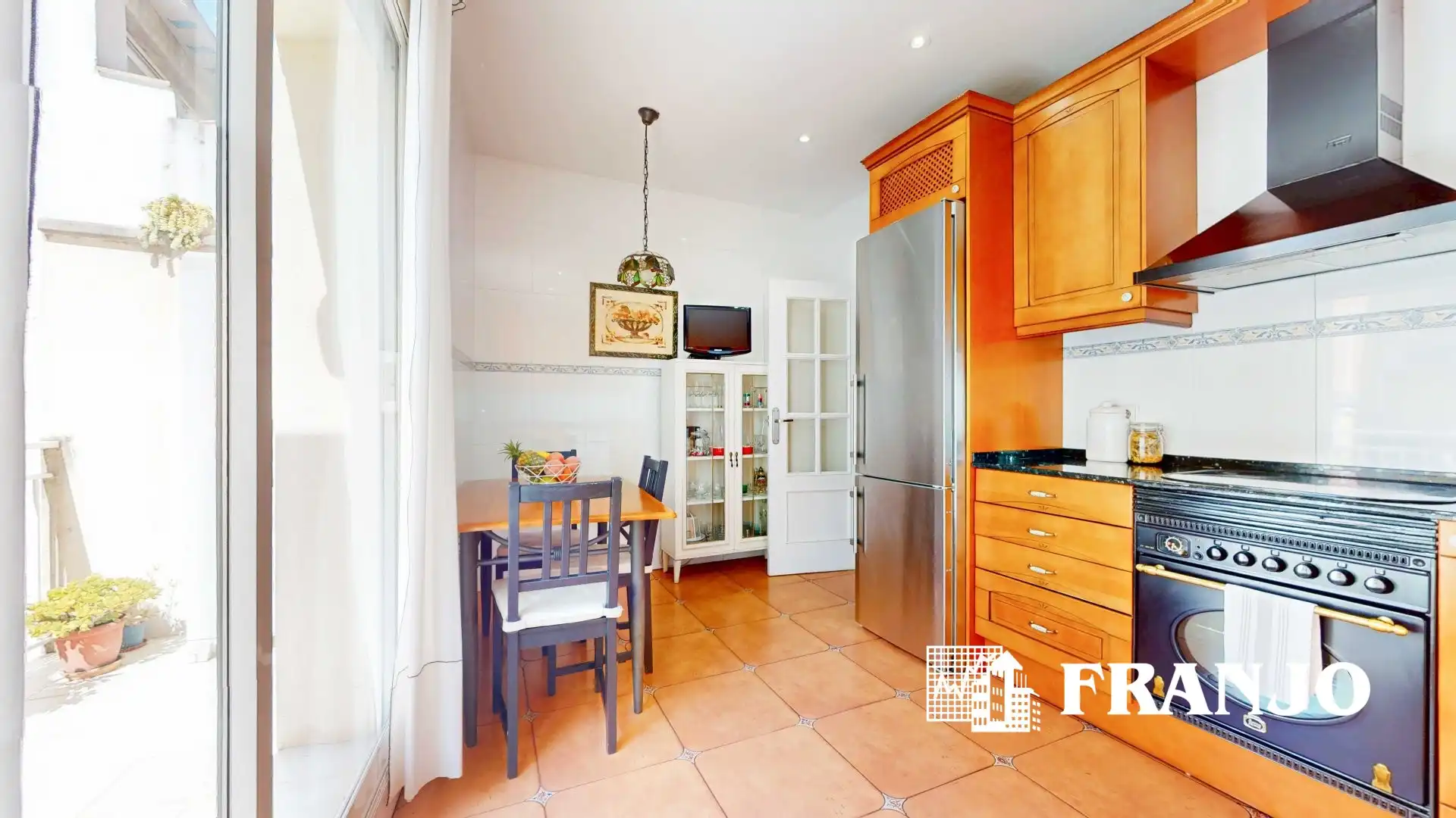 Cocina de Casa adosada en venta en Barberà del Vallès con Aire acondicionado, Calefacción y Terraza