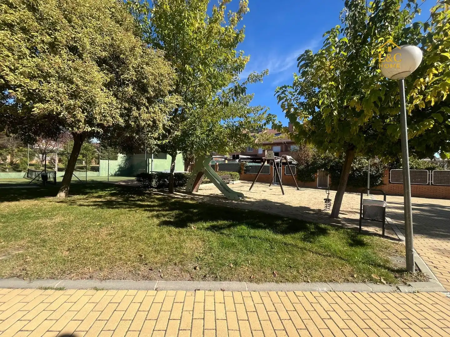 Casa adosada en venta en Getafe con Aire acondicionado, Calefacción y Terraza