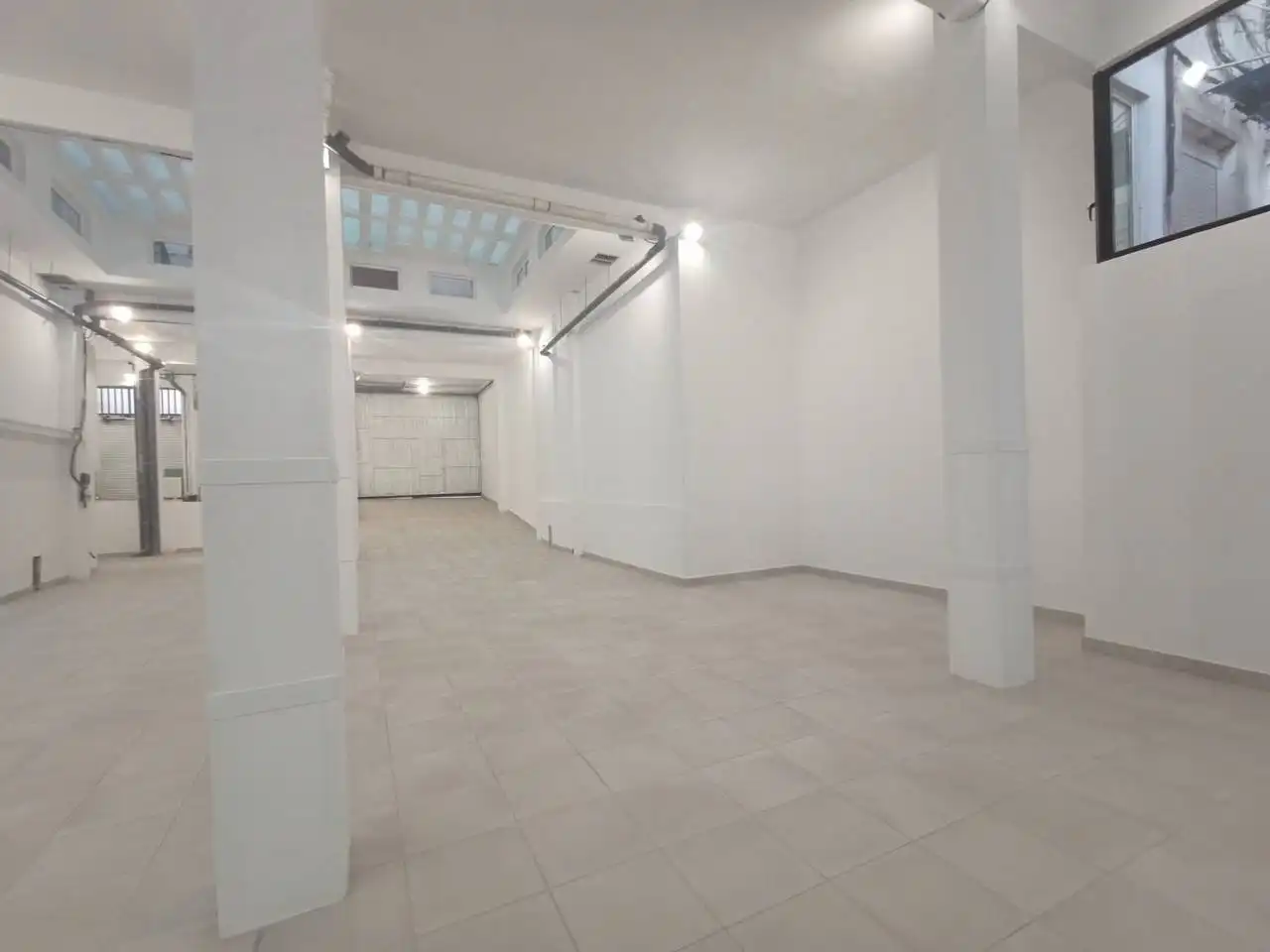 Local comercial en venda a Calle Pérez Galdós, imagen 2