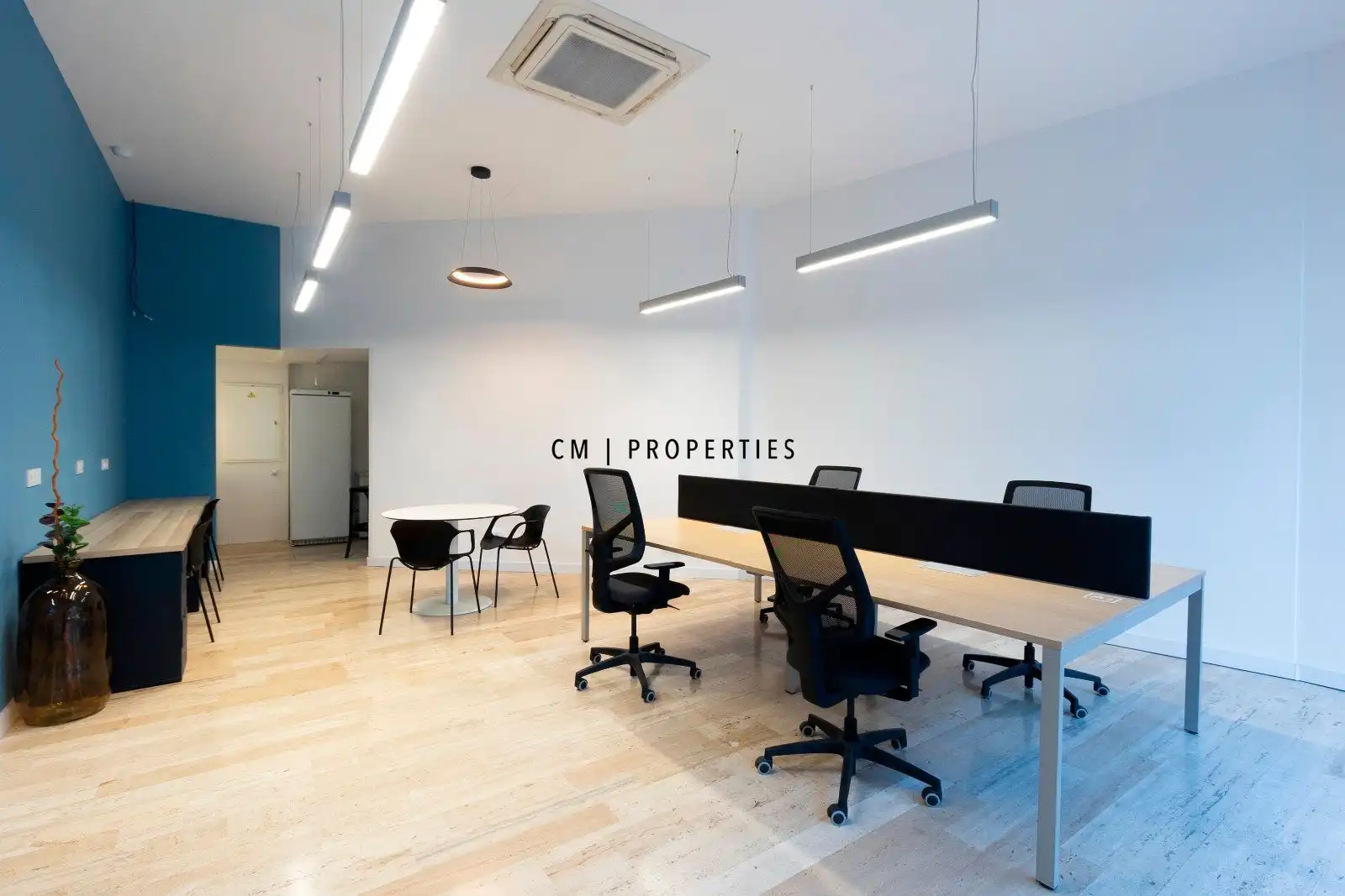 Büro zur Miete in Campos Crespo 16, Safranar