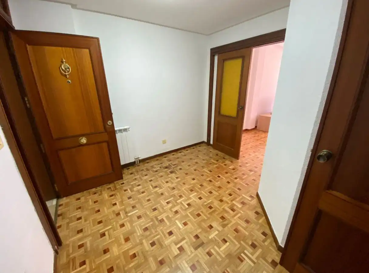Habitación de Piso de alquiler en Palencia con Calefacción, Parquet y Amueblado