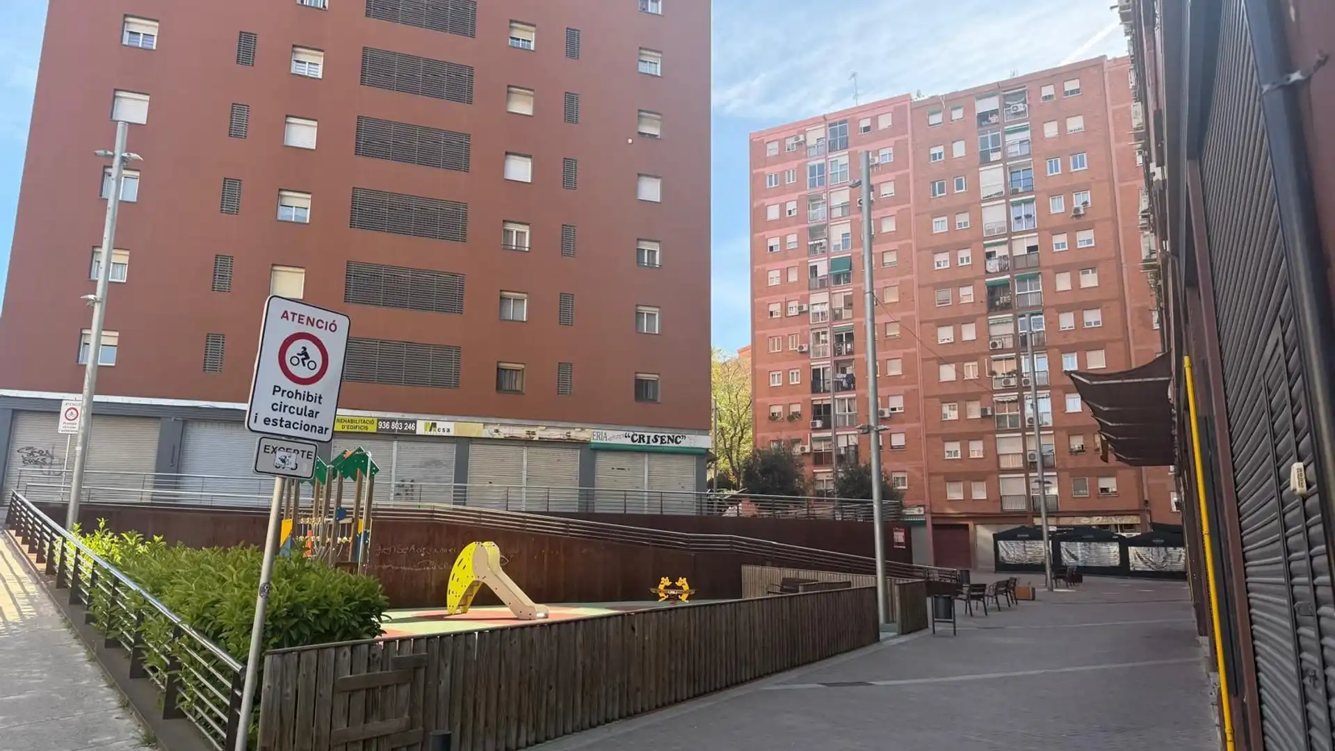 Vista exterior de Piso en venta en Sant Feliu de Llobregat con Calefacción y Terraza