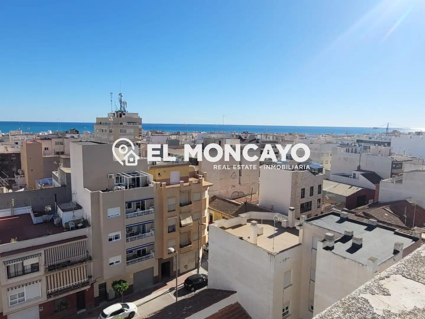 Vista exterior de Ático en venta en Guardamar del Segura con Aire acondicionado, Calefacción y Terraza