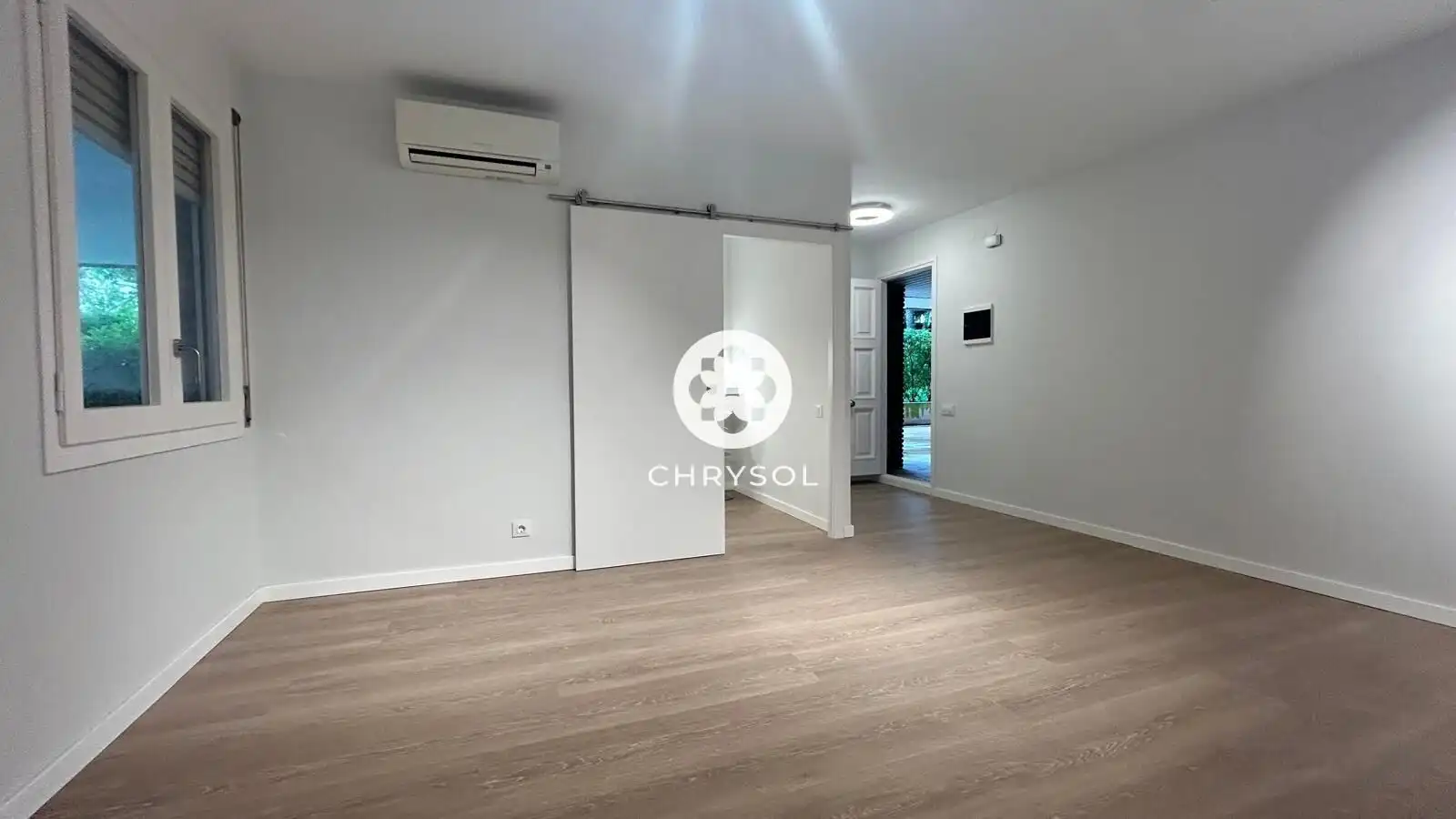 Living room of Office for rent in Barcelona  with Air Conditioner and Heating