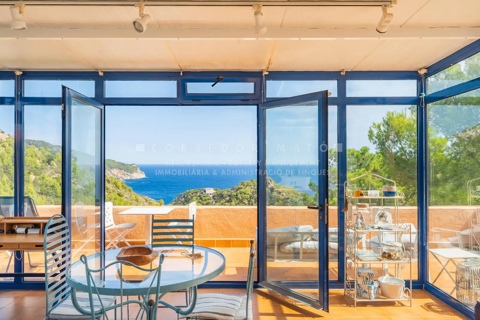 Detached house with pool for sale in cova del bisbe, imagen 2