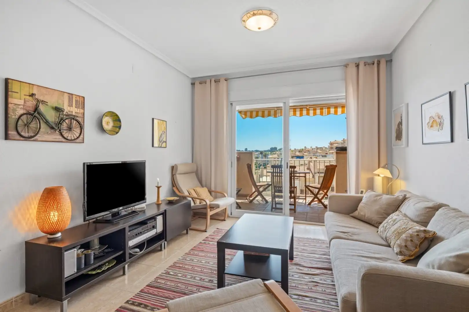 Living room of Flat for sale in Orihuela  with Air Conditioner, Heating and Terrace