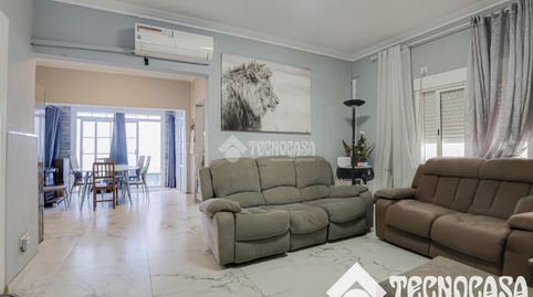 Foto 3 de Casa o xalet en venda a Singuerlín, Santa Coloma de Gramenet