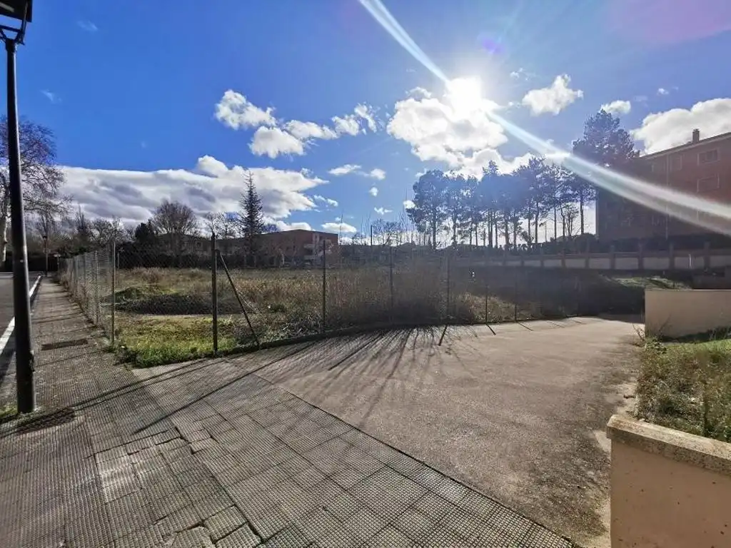 Terreny residencial en venda a Calle Pilar Miró, imagen 4