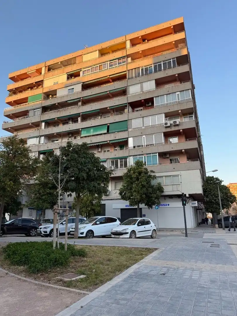 Vista exterior de Apartamento en venta en Valencia con Aire acondicionado y Terraza