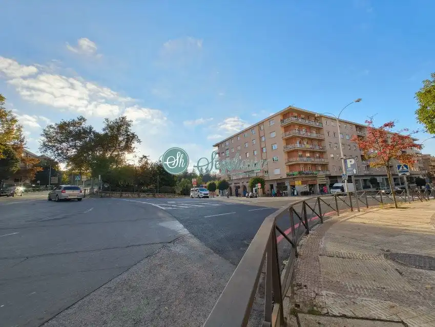 Vista exterior de Pis en venda en Segovia amb Aire condicionat, Calefacció i Parquet