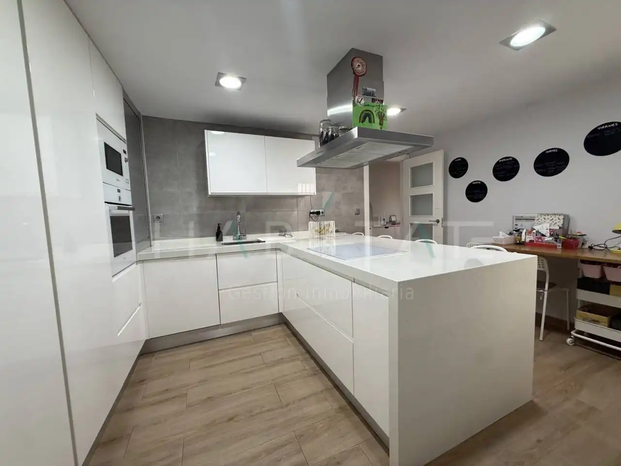 Cocina de Apartamento en venta en Pilar de la Horadada con Aire acondicionado, Amueblado y Balcón