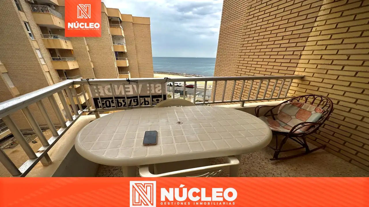 Terrassa de Pis de lloguer en Torrevieja amb Terrassa, Moblat i Forn