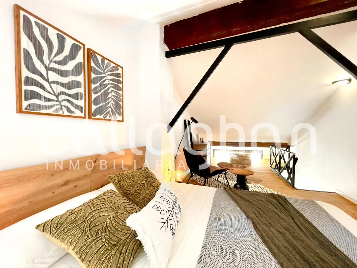 Schlafzimmer von Loft zur Miete in Valencia mit Klimaanlage, Heizung und Abstellraum