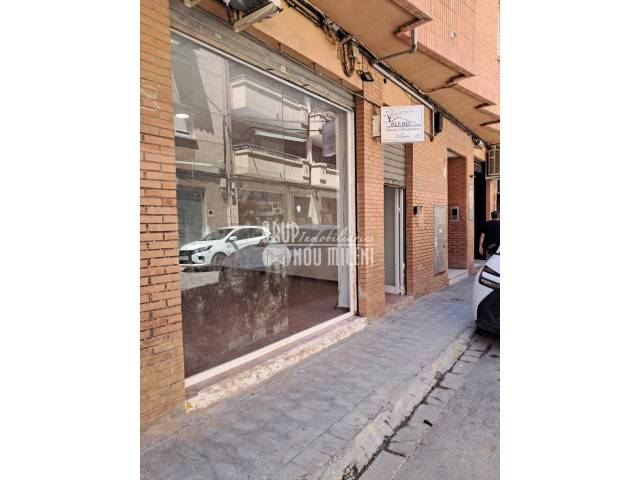 Local comercial en Alquiler en Massanassa