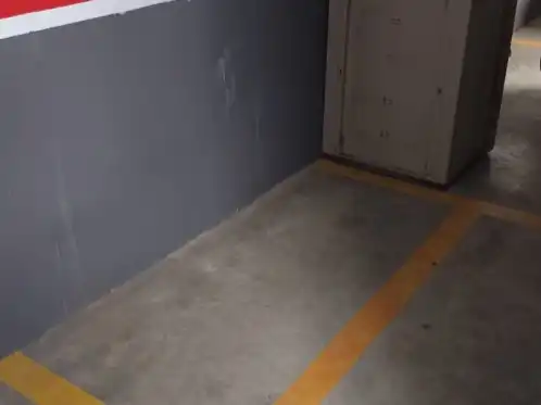 Motorradstellplatz zur Miete in Camí de Sant Genís 4