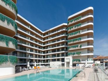Appartement avec piscine à vendre à Urb. Jade Tower