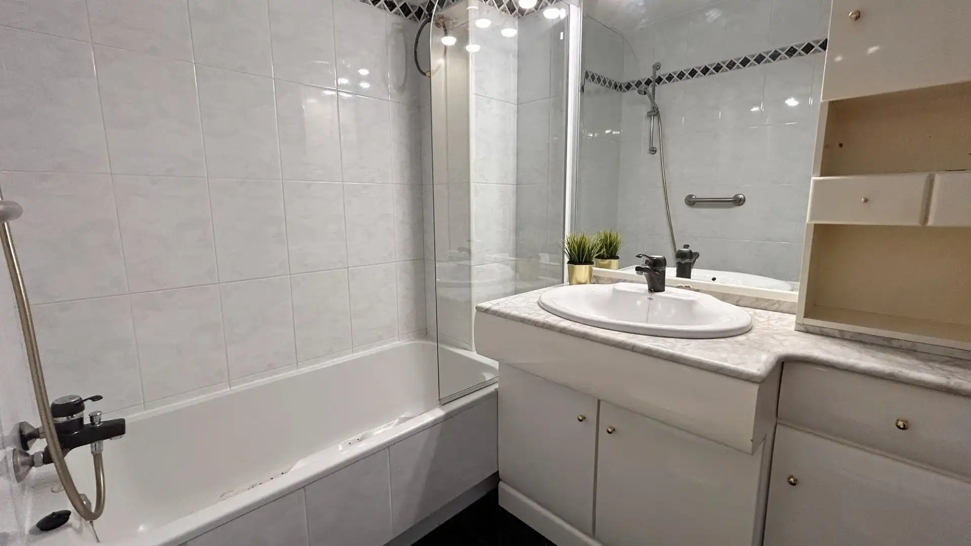 Baño de Piso para compartir en Murcia con Terraza, Amueblado y Balcón