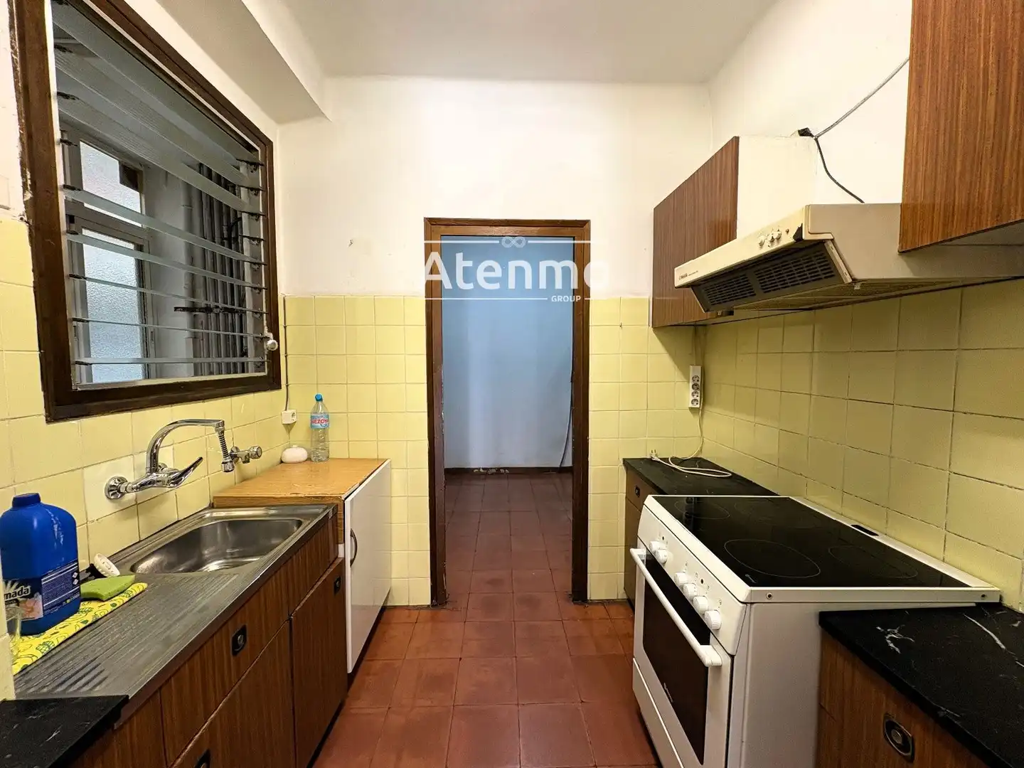 Küche von Wohnung zum Verkauf in Barcelona mit Terrasse und Balkon