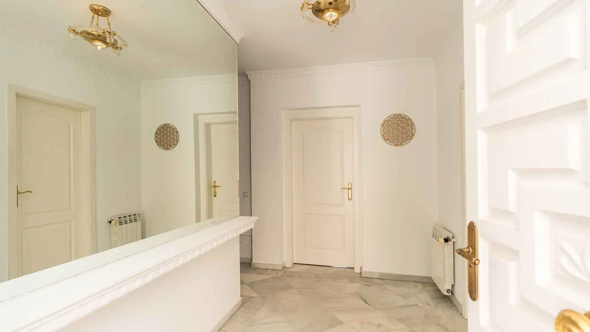 Baño de Casa o chalet en venta en Marbella con Aire acondicionado, Jardín privado y Terraza