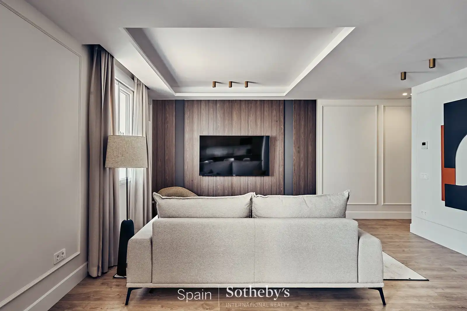 Sala d'estar de Apartament en venda en Madrid amb Aire condicionat