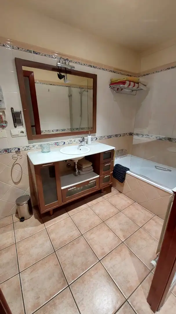 Baño de Casa adosada de alquiler en Vilagrassa con Aire acondicionado, Calefacción y Jardín privado
