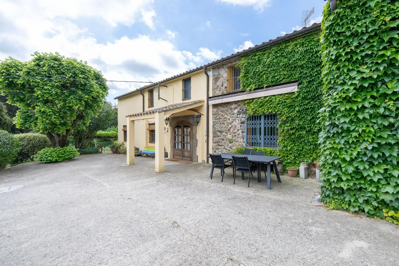 Vista exterior de Finca rústica en venta en Bescanó con Calefacción, Jardín privado y Trastero